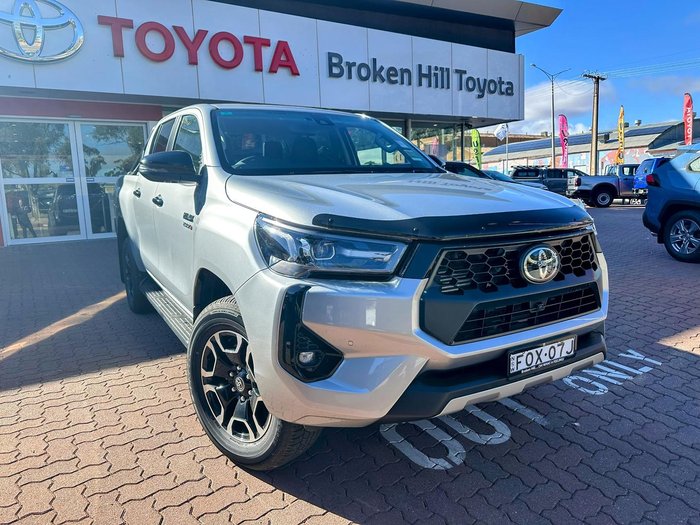 2025 Toyota Hilux SR5 48V GUN126R 4X4 Dual Range Stunning Silver