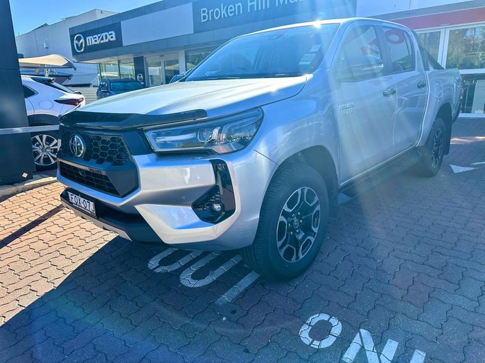 2025 Toyota Hilux SR5 48V GUN126R 4X4 Dual Range Stunning Silver