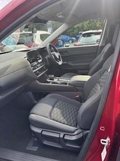 2024 Nissan Pathfinder ST-L