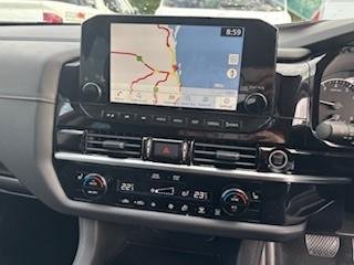 2024 Nissan Pathfinder ST-L