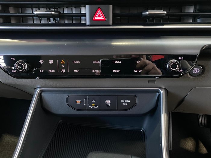 2025 Kia Carnival S