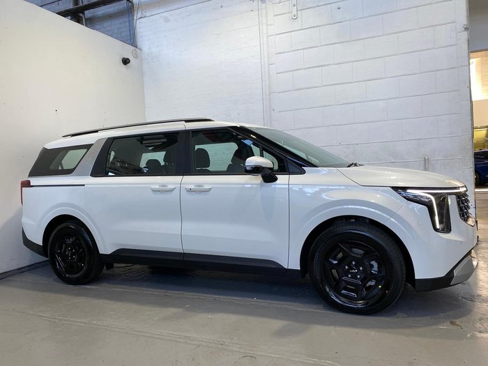 2025 Kia Carnival S