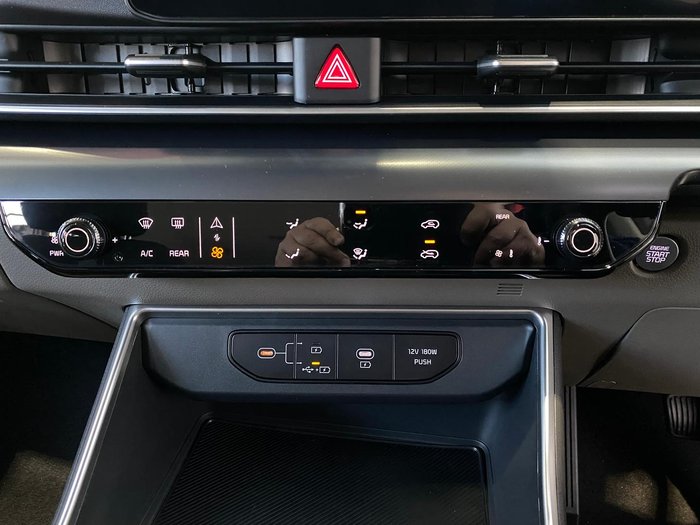 2025 Kia Carnival S