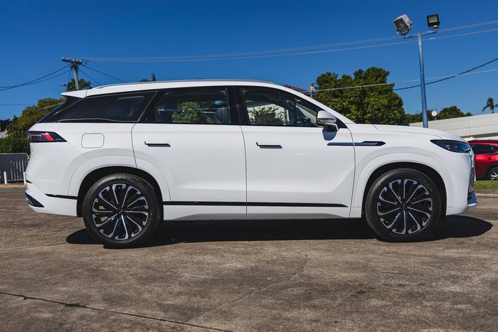 2025 Jaecoo J8 Track