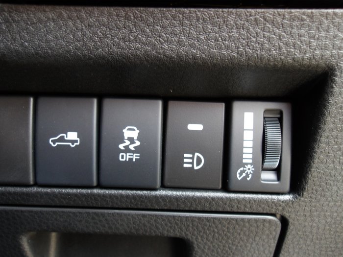 2024 Isuzu D-MAX BLADE