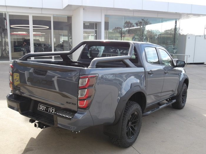 2024 Isuzu D-MAX BLADE