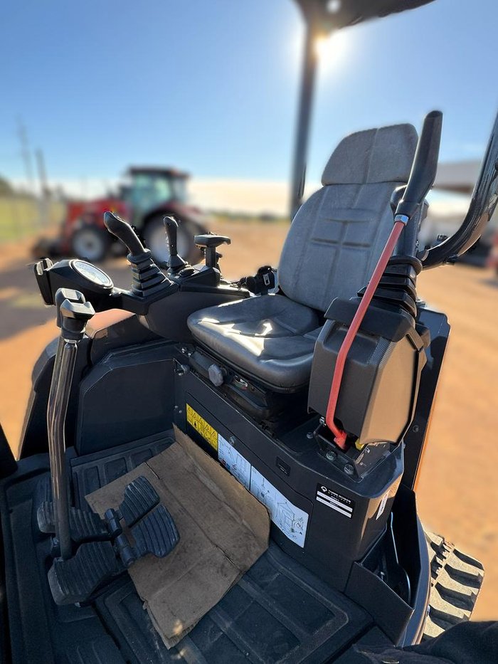 2024 CASE CE Cx25d