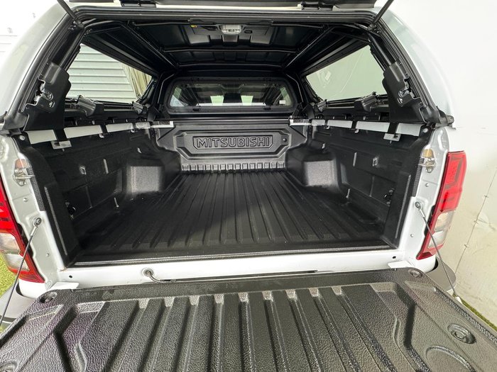 2024 Mitsubishi Triton GLS