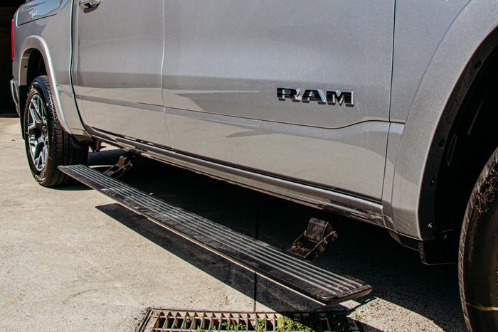 2024 RAM 1500 Laramie Sport Hurricane SO RamBox