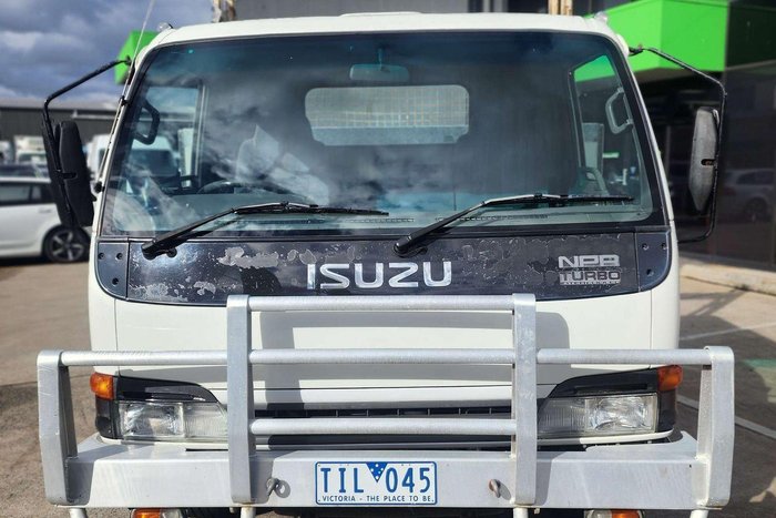 2004 Isuzu N Series NPR 250 White