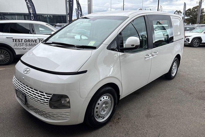2025 Hyundai STARIA LOAD