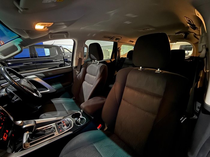 2017 Mitsubishi Pajero Sport GLX