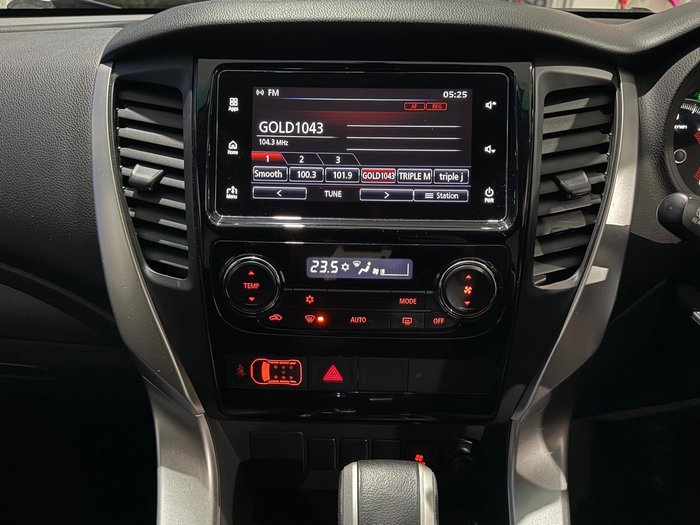 2017 Mitsubishi Pajero Sport GLX