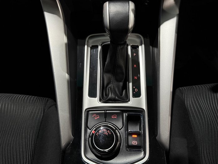 2017 Mitsubishi Pajero Sport GLX