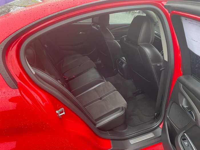 2017 Holden Commodore SV6 VF Series II MY17 Redhot