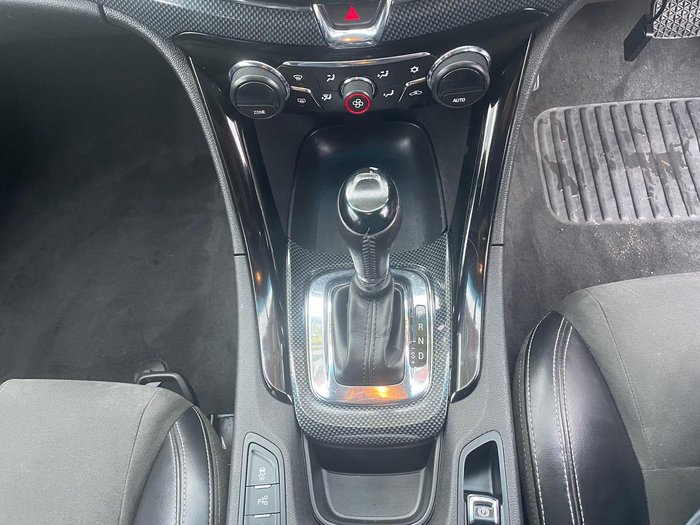 2017 Holden Commodore SV6 VF Series II MY17 Redhot