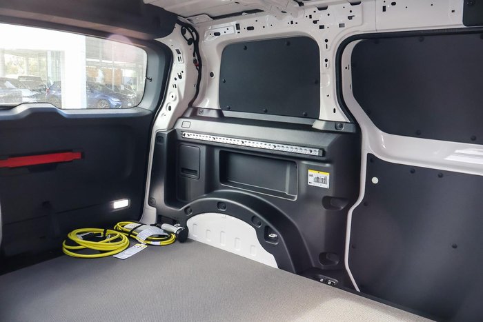 2025 Volkswagen ID. Buzz Cargo BEV550