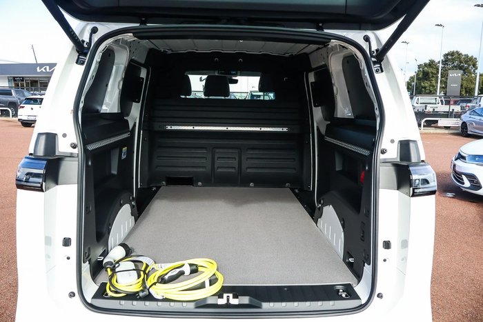 2025 Volkswagen ID. Buzz Cargo BEV550