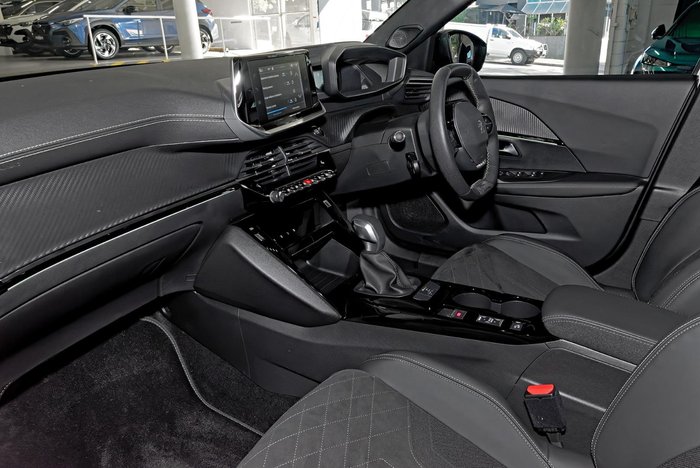 2022 Peugeot 2008 GT P24 MY23 Pearl White