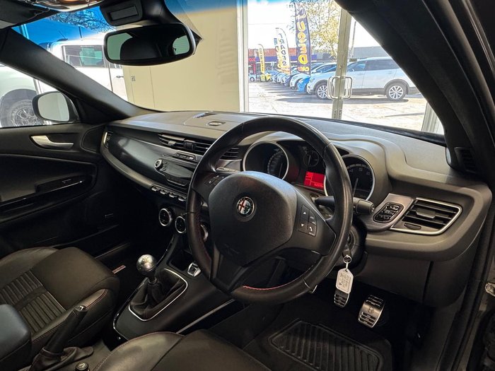 2013 Alfa Romeo Giulietta QV