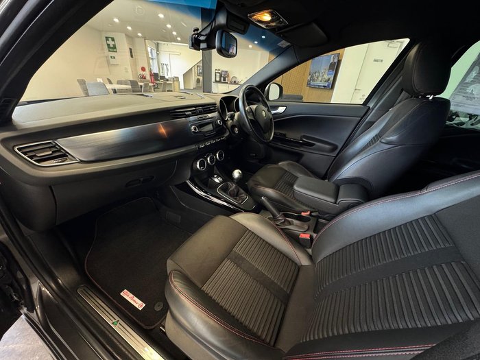 2013 Alfa Romeo Giulietta QV