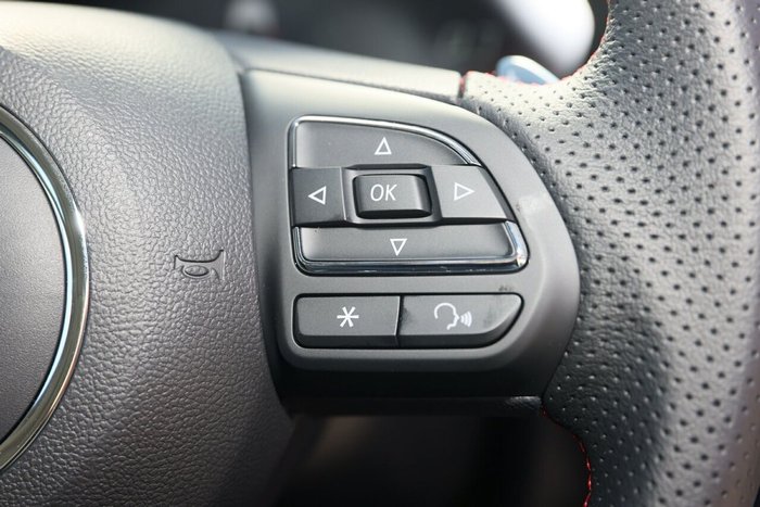 2024 MG MG5 Essence