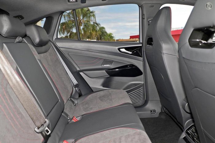 2025 Volkswagen ID.5 GTX E2 MY25 Four Wheel Drive Scale Silver/Black Roof