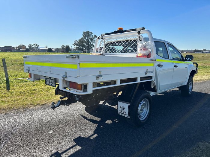 2022 Mitsubishi Triton GLX MR MY23 4X4 Dual Range White