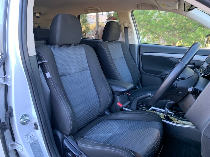 2017 Mitsubishi ZL2L46 Outlander LS Auto 2WD MY17 STARLIGHT