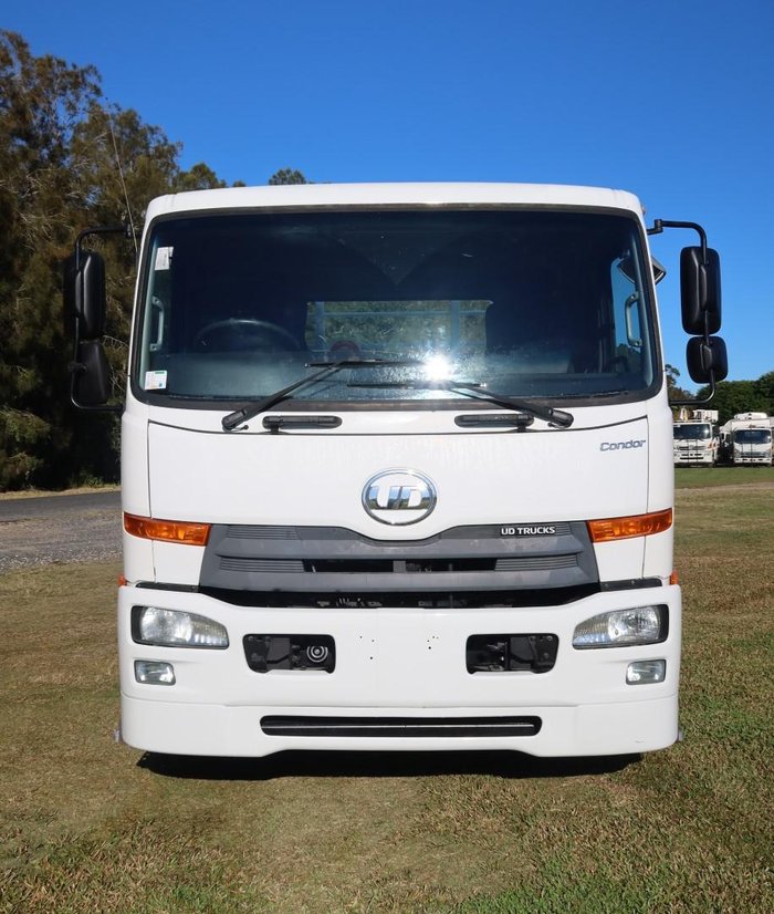 2013 UD Pk 16.250 Auto