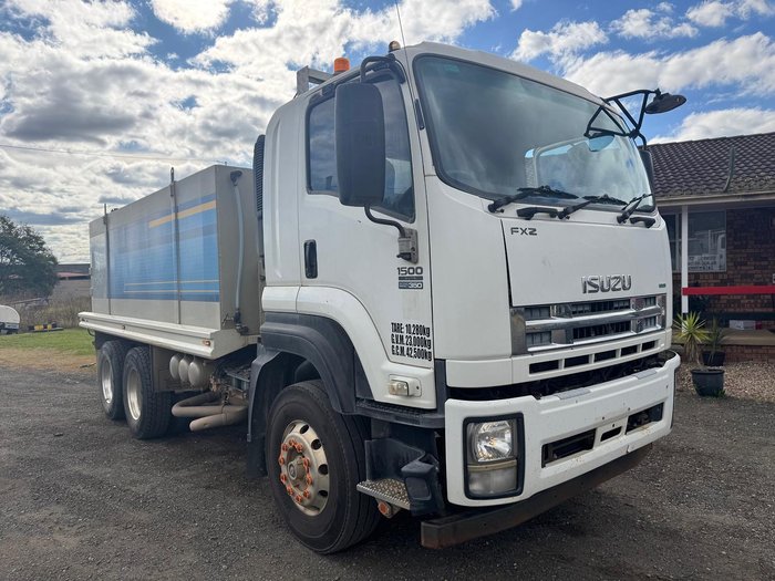 2015 Isuzu Fxz 1500 WHITE