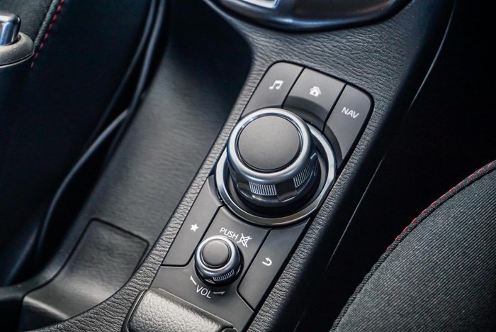 2025 Mazda 2 G15 Evolve