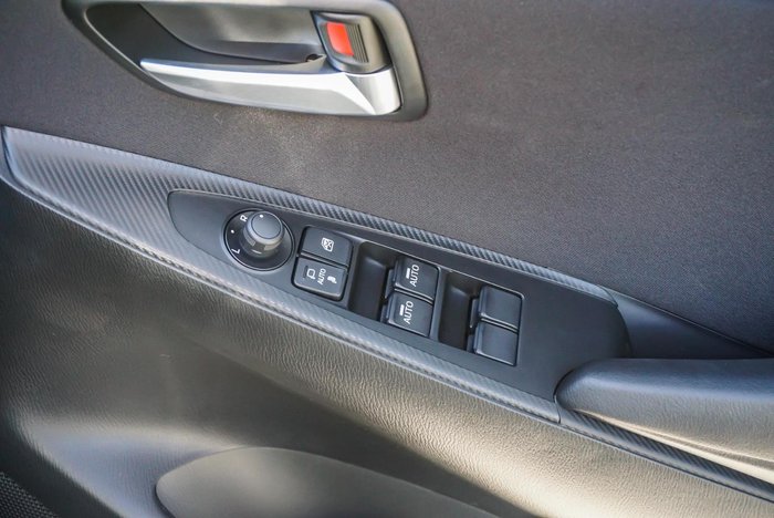 2025 Mazda 2 G15 Evolve