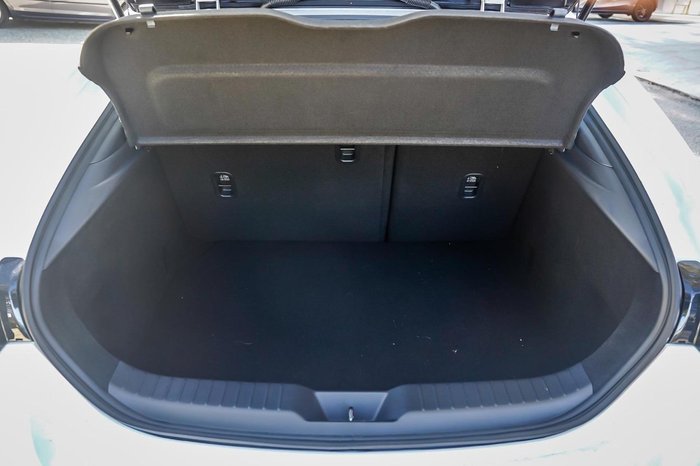 2025 Mazda 3 G20 Pure