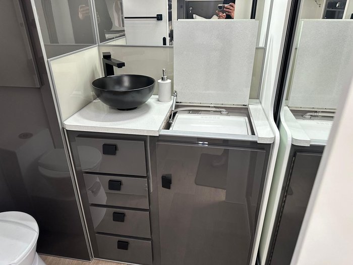 2025 JB Caravans 21'6 Dirt Road Xtreme (Immediate Delivery)