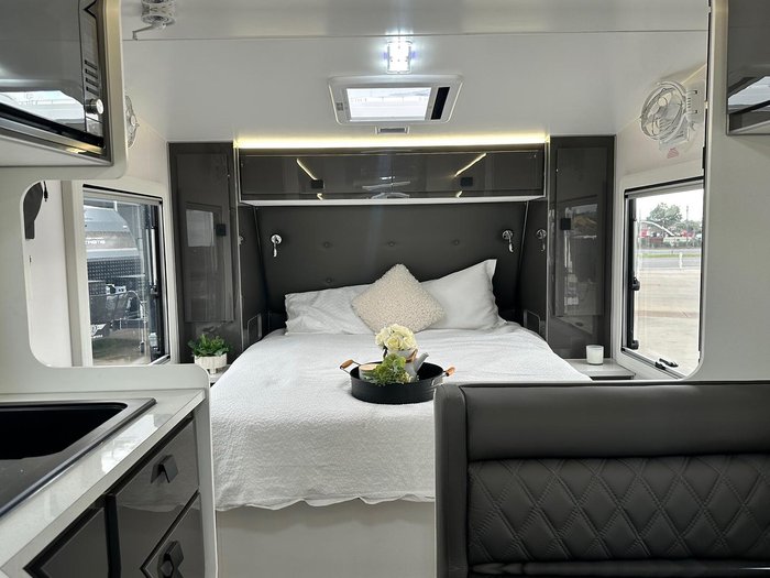 2025 JB Caravans 21'6 Dirt Road Xtreme (Immediate Delivery)