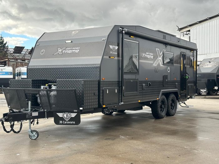 2025 JB Caravans 22'6 Dirt Road Xtreme Rear Club