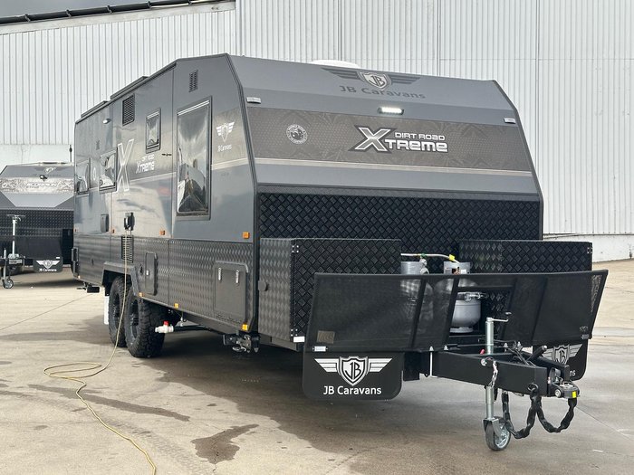 2025 JB Caravans 22'6 Dirt Road Xtreme Rear Club