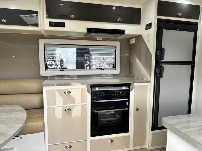 2018 JB Caravans 23' Scorpion Front Club Single/King Bed