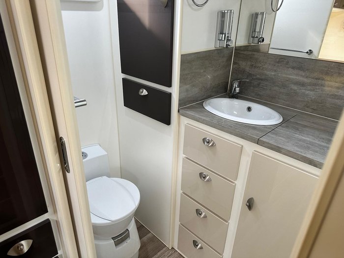 2018 JB Caravans 23' Scorpion Front Club Single/King Bed