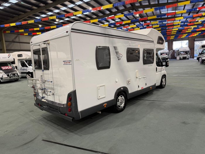 2009 Avan Ovation M3