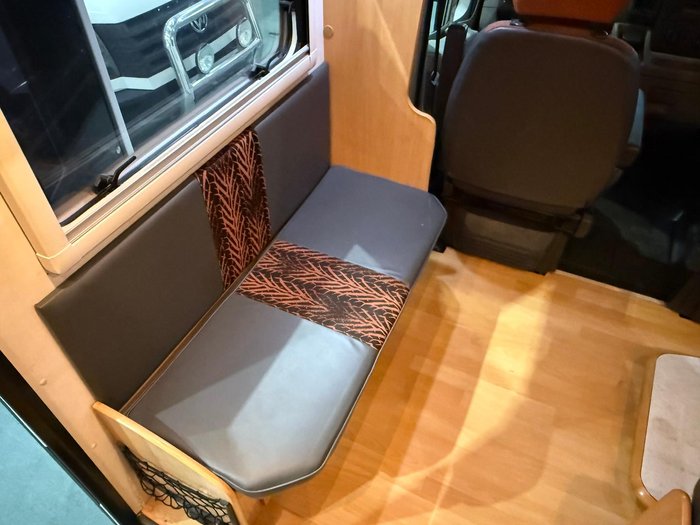 2009 Avan Ovation M3