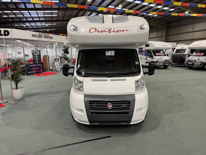 2009 Avan Ovation M3