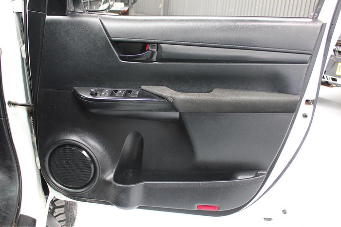 2020 Toyota Hilux SR GUN126R 4X4 Dual Range Glacier White