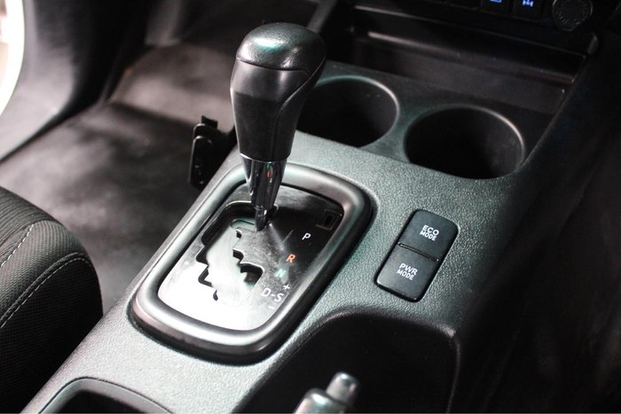2020 Toyota Hilux SR GUN126R 4X4 Dual Range Glacier White