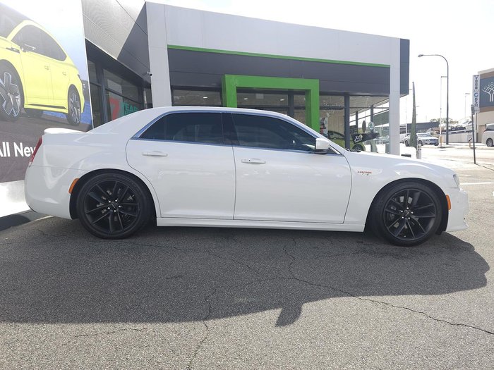 2021 Chrysler 300 SRT Core LX MY21 Bright White