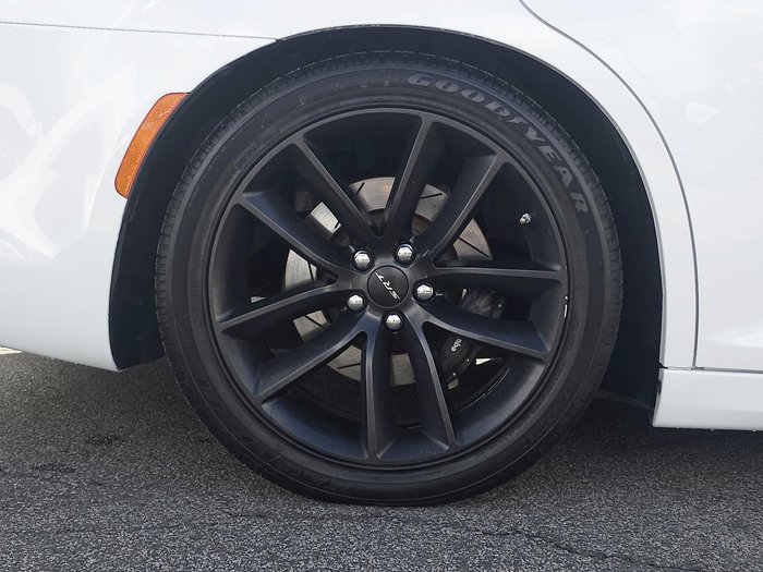 2021 Chrysler 300 SRT Core LX MY21 Bright White