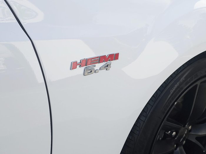 2021 Chrysler 300 SRT Core LX MY21 Bright White
