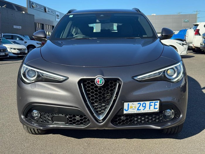 2019 Alfa Romeo Stelvio AWD Grey