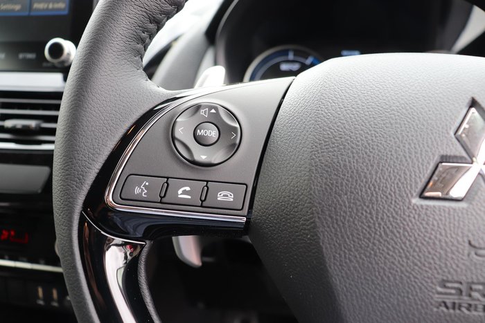 2024 Mitsubishi Eclipse Cross PHEV ES